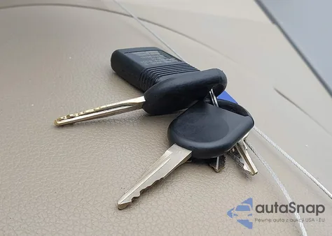 2006 Ford F-150 Lariat/Xl/Xlt z USA, uszkodzony, nr VIN 1FTPX12586NA54084